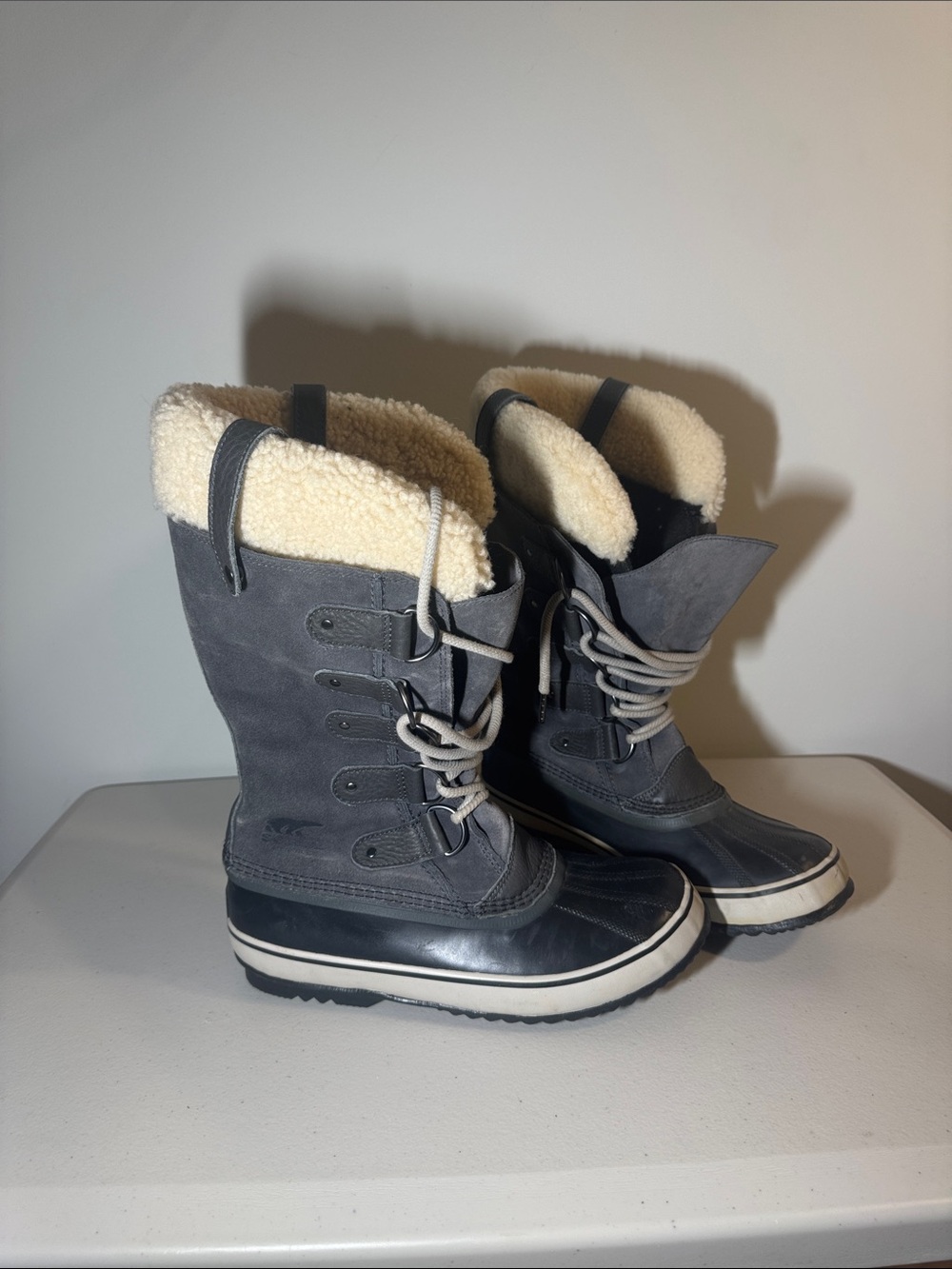 Sorel Gray and Cream Insulated Lace-Up Winter Boots